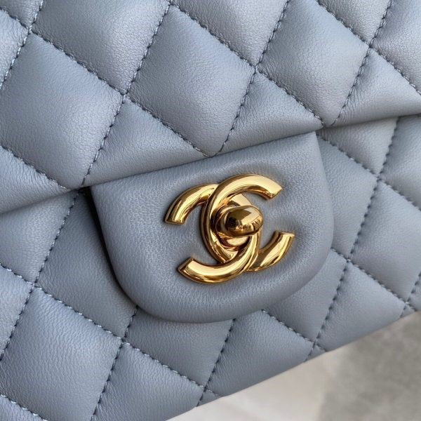 Chanel A01112 CF Quilted Classic Flap Bag in Grainy Lambskin Blue - Image 2