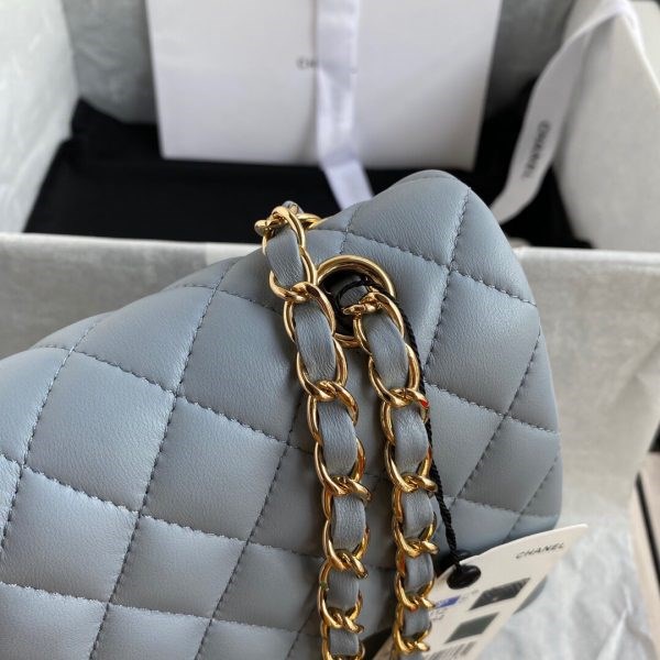 Chanel A01112 CF Quilted Classic Flap Bag in Grainy Lambskin Blue - Image 3