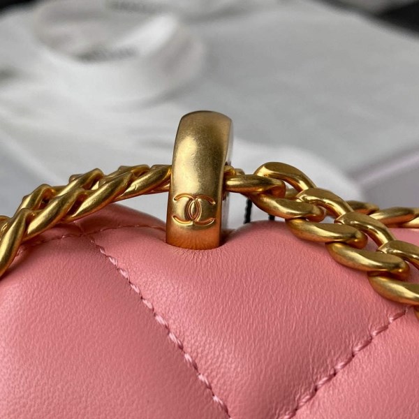 Chanel Flap Bag Lampskin Diamond AS1793 Pink - Image 5