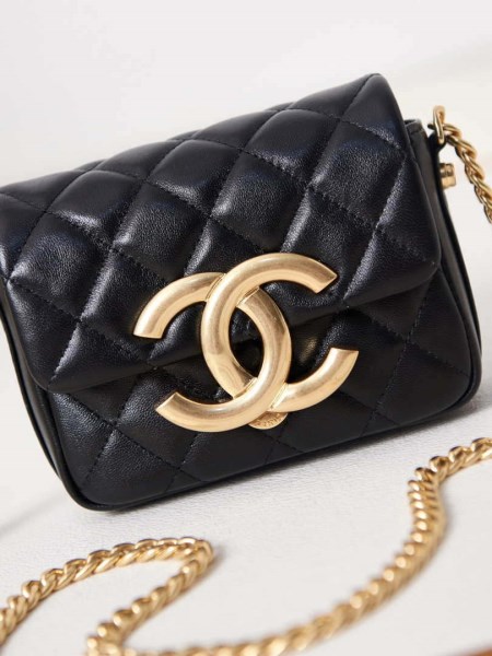 Chanel AP3208 Mini Flap bag With Chain shiny Lambskin & Gold-Tone Metal Black