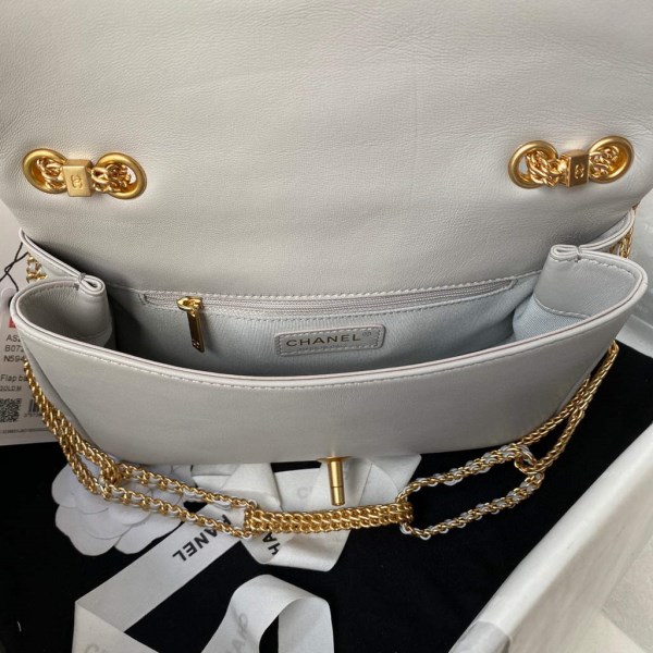 Chanel AS2976 Flap Bag Lambskin Gray - Image 5