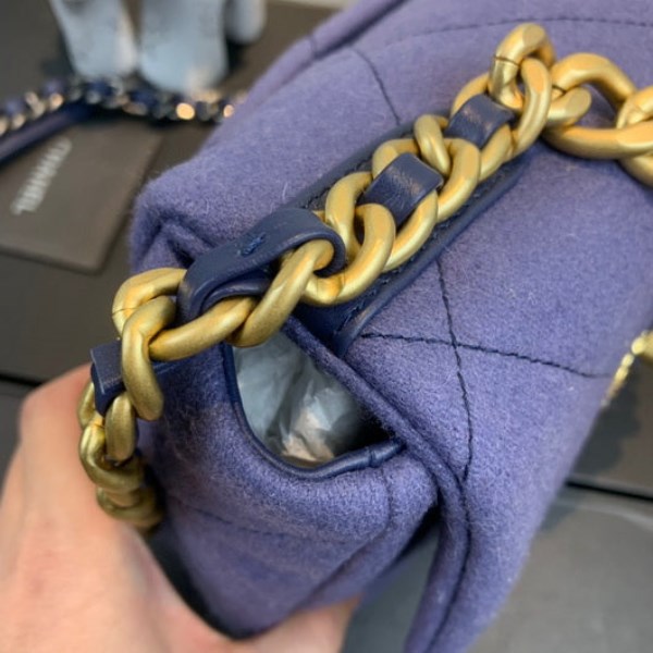 Chanel As1160 Chanel 19 Handbag Flap Shoulder Velvet Navy Blue - Image 4