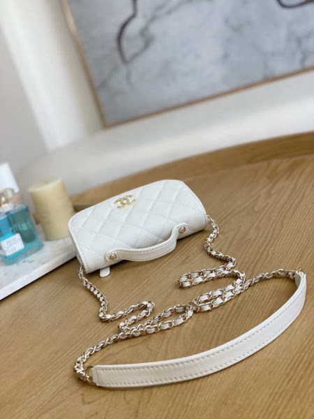 Chanel A81215 Mini messenger bag with Handle White - Image 4
