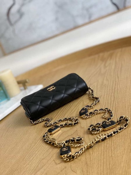 Chanel A68098 Mini Flap Bag Lambskin Onyx Small Square Stewardess Bag Black - Image 4