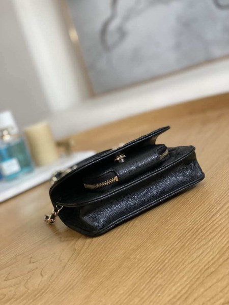 Chanel A81215 Mini messenger bag with Handle Black - Image 5