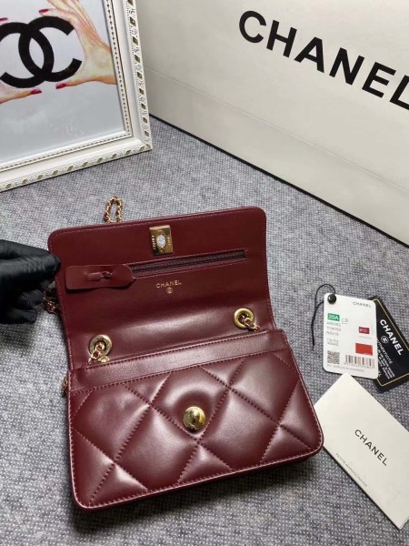 Chanel A80982 Lambskin Wallet On Chain With Gold Wine Red - Image 3