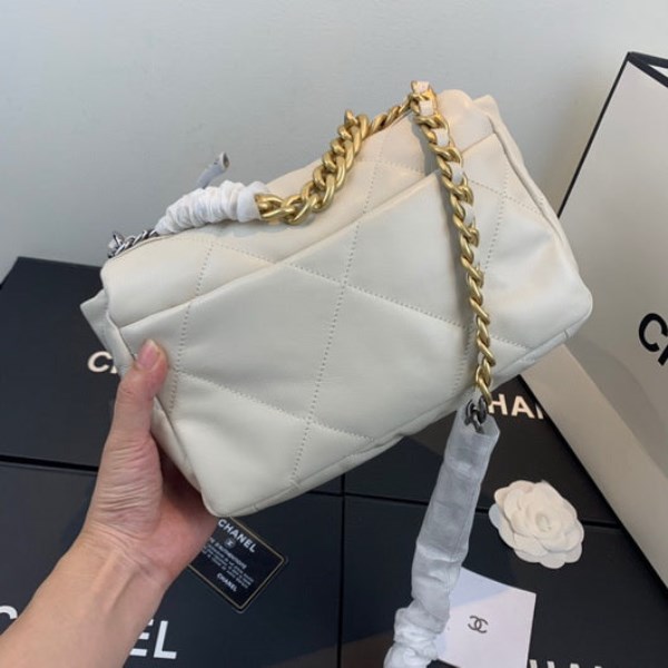 Chanel As1160 Chanel 19 Handbag Flap Lambskin Beige - Image 3