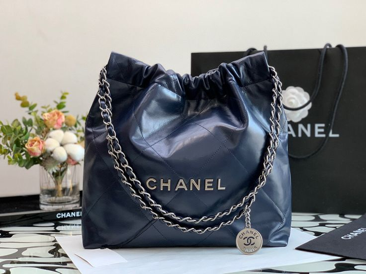 The Best Chanel Classic Flap Bag Colors and Materials for 2025