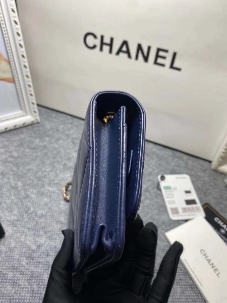 Chanel A80982 Lambskin Wallet On Chain With Gold Navy Blue - Image 4
