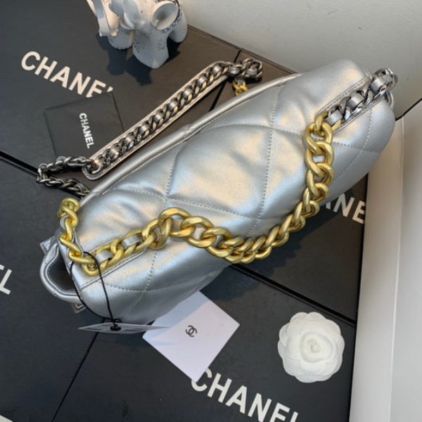 Chanel As1160 Chanel 19 Handbag Flap Lambskin Silvery - Image 3