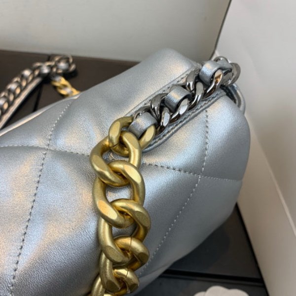 Chanel As1160 Chanel 19 Handbag Flap Lambskin Silvery - Image 5