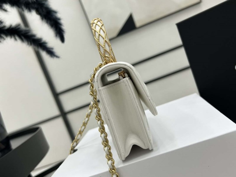 Chanel AP3385 Woc Flap Phone Holder With Chain Lambskin White Gold - Image 4
