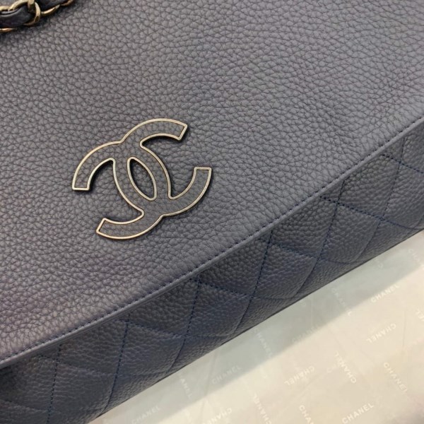 Chanel AS8095 Chanel Flap bag Calfskin Navy blue - Image 2