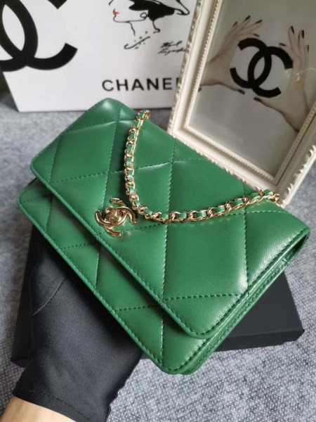 Chanel A80982 Lambskin Wallet On Chain With Gold Green