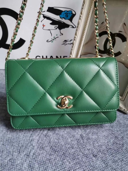Chanel A80982 Lambskin Wallet On Chain With Gold Green - Image 2