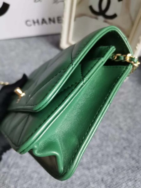 Chanel A80982 Lambskin Wallet On Chain With Gold Green - Image 4