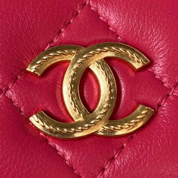 Chanel AP3385 Woc Flap Phone Holder With Chain Lambskin Red Gold - Image 2