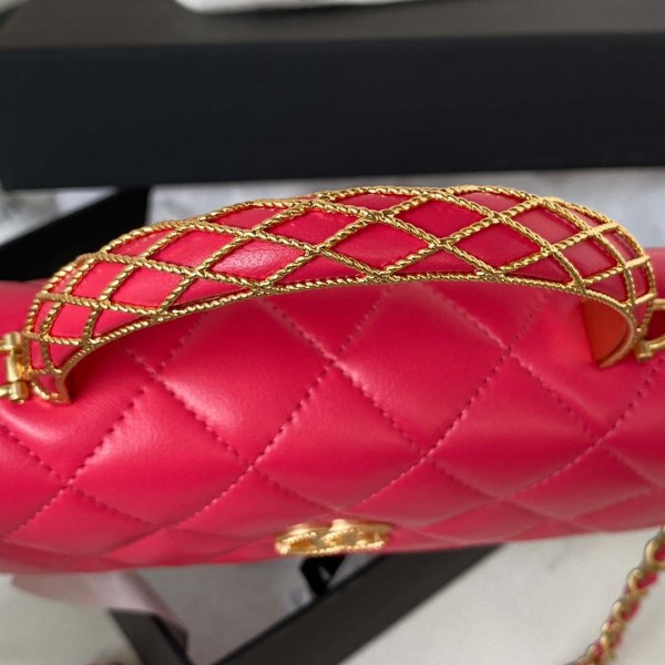 Chanel AP3385 Woc Flap Phone Holder With Chain Lambskin Red Gold - Image 3