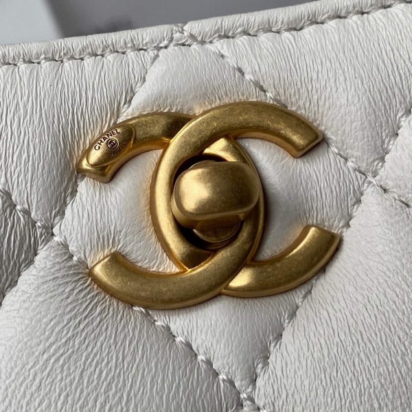 Chanel AS3112 Hobo Handbag Lambskin White - Image 2