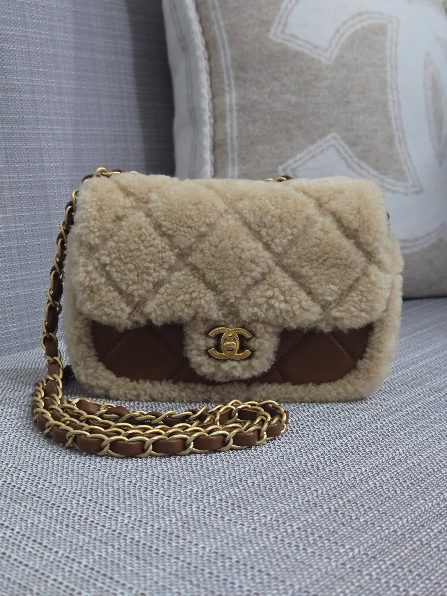 Chanel Teddy Mini Flap Bag – Brown/Beige Shearling - Image 4