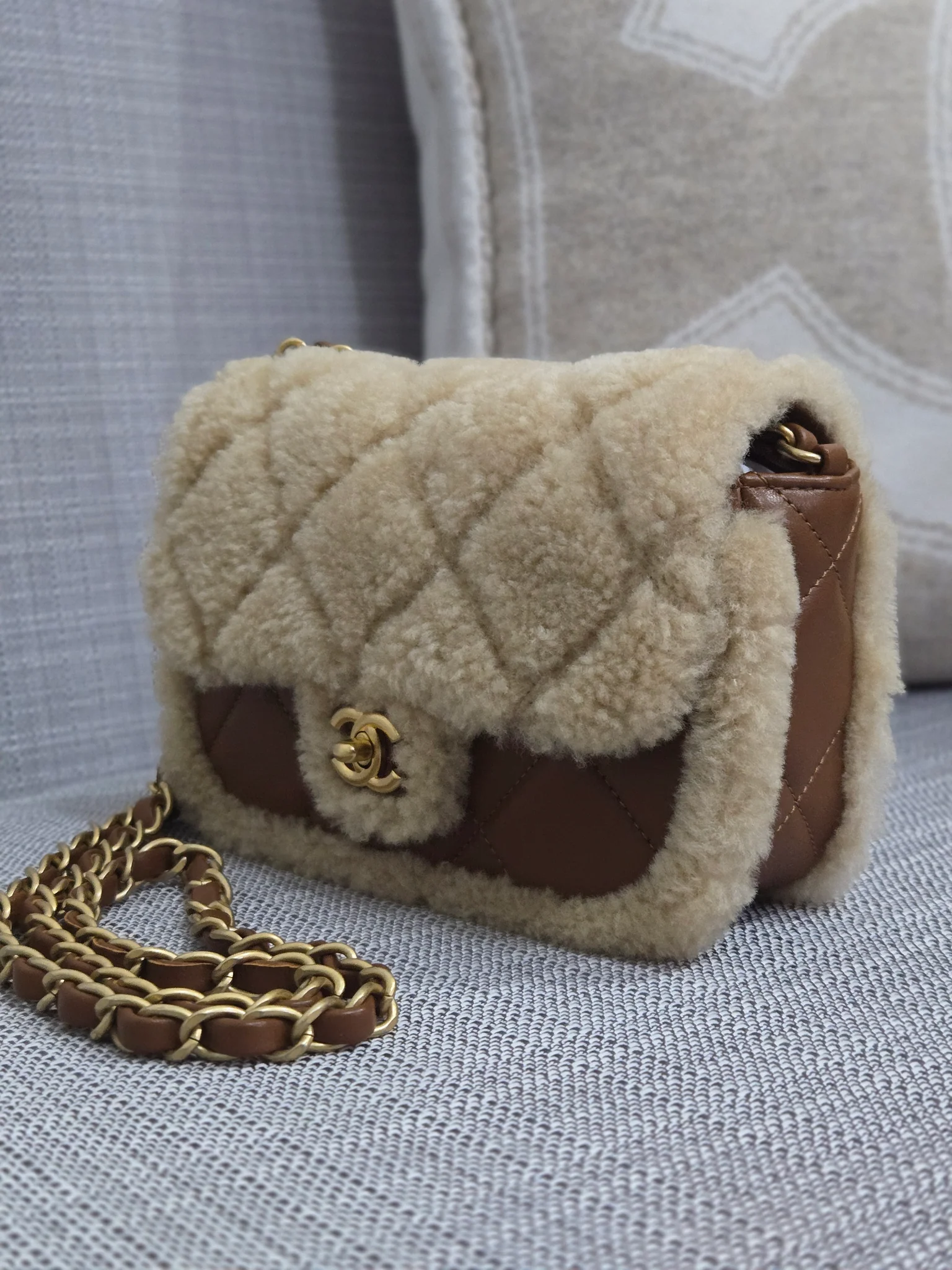 Chanel Teddy Mini Flap Bag – Brown/Beige Shearling - Image 2