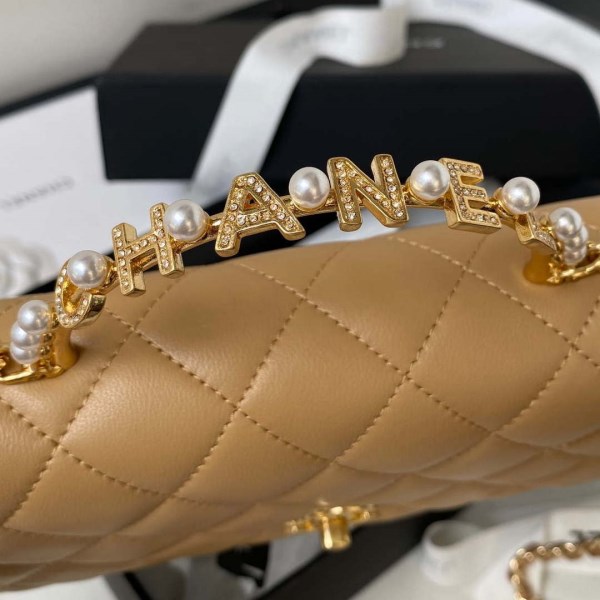 Chanel AP3504 Woc Wallet On Chain lambskin Imitation Pearls Strass & Gold Apricot - Image 3