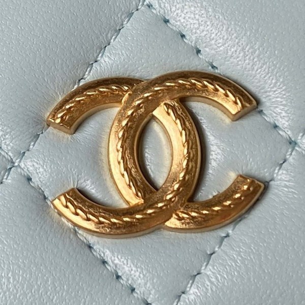 Chanel AP3385 Woc Flap Phone Holder With Chain Lambskin Blue Gold - Image 2