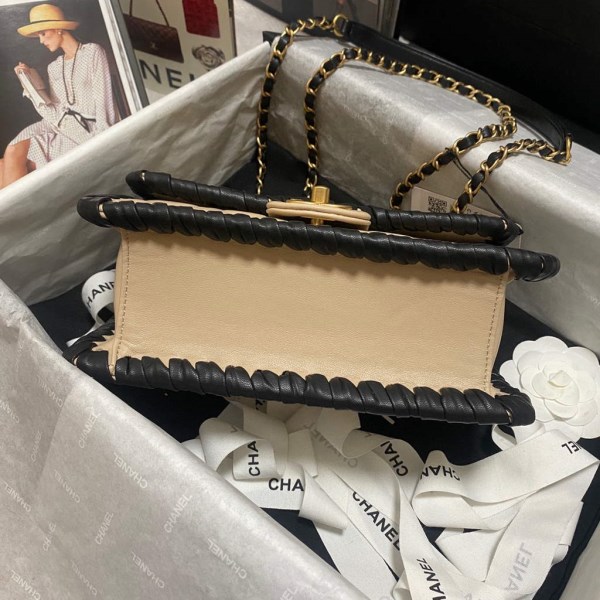 Chanel AS2496 Flap Bag Shoulder Bag Apricot - Image 3
