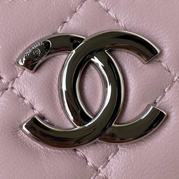 Chanel AP2718 Small Vanity With Chain Pink Lambskin