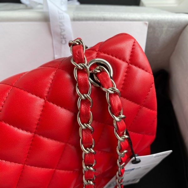 Chanel A01112 CF Quilted Classic Flap Bag in Grainy Lambskin Red - Image 3