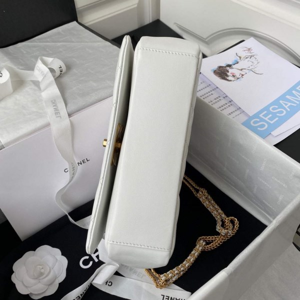 Chanel AS2976 Flap Bag Lambskin White - Image 4