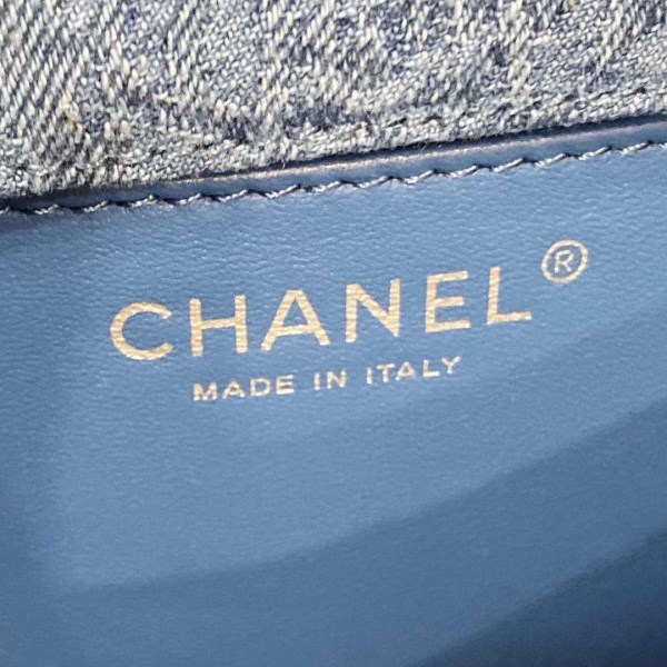 Chanel AS3828 Small Flap Classic Woc Bag Denim Blue - Image 4