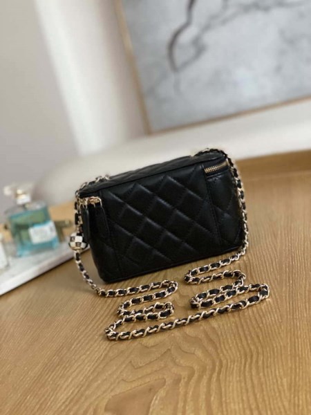 Chanel A81242 Vanity with chain Lambskin Gold football Black