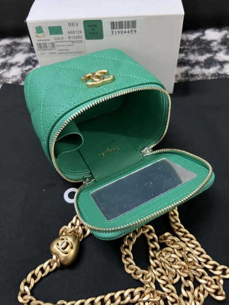 Chanel AP3203 Clutch With Chain Grained Calfskin Green - Image 5