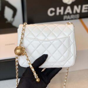 Chanel As1786 Flap Bag NA106 Shoulder Handbag B02916 Lambskin White